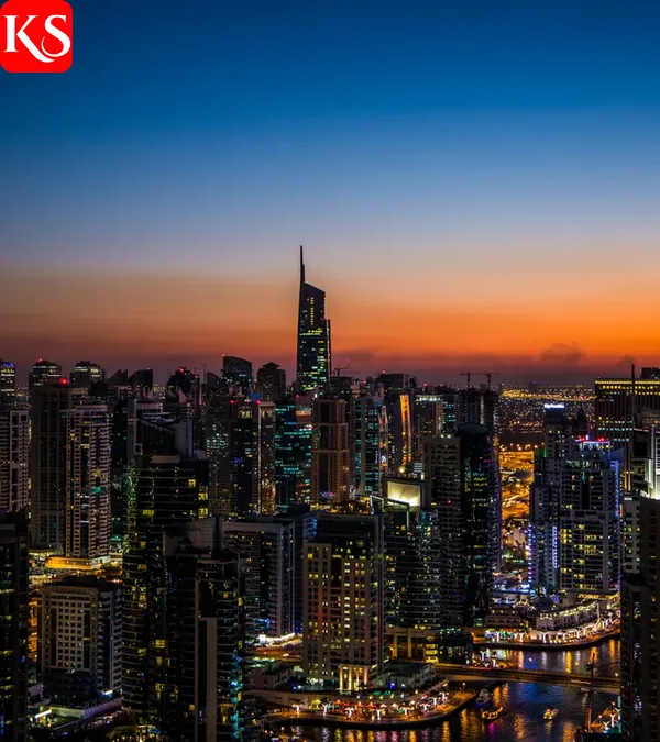 Dubai Skyline bei Nacht – Wahlheimat von Kim Virginia