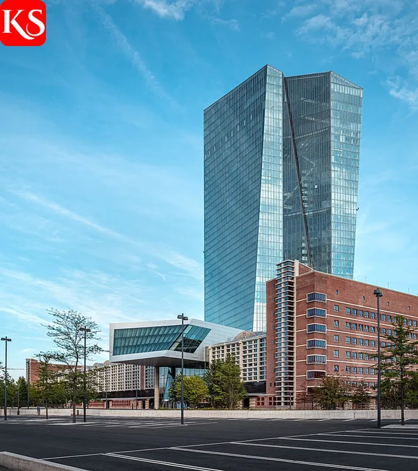 Gebäude der Europäischen Zentralbank in Frankfurt, wo über den EZB Leitzins entschieden wird